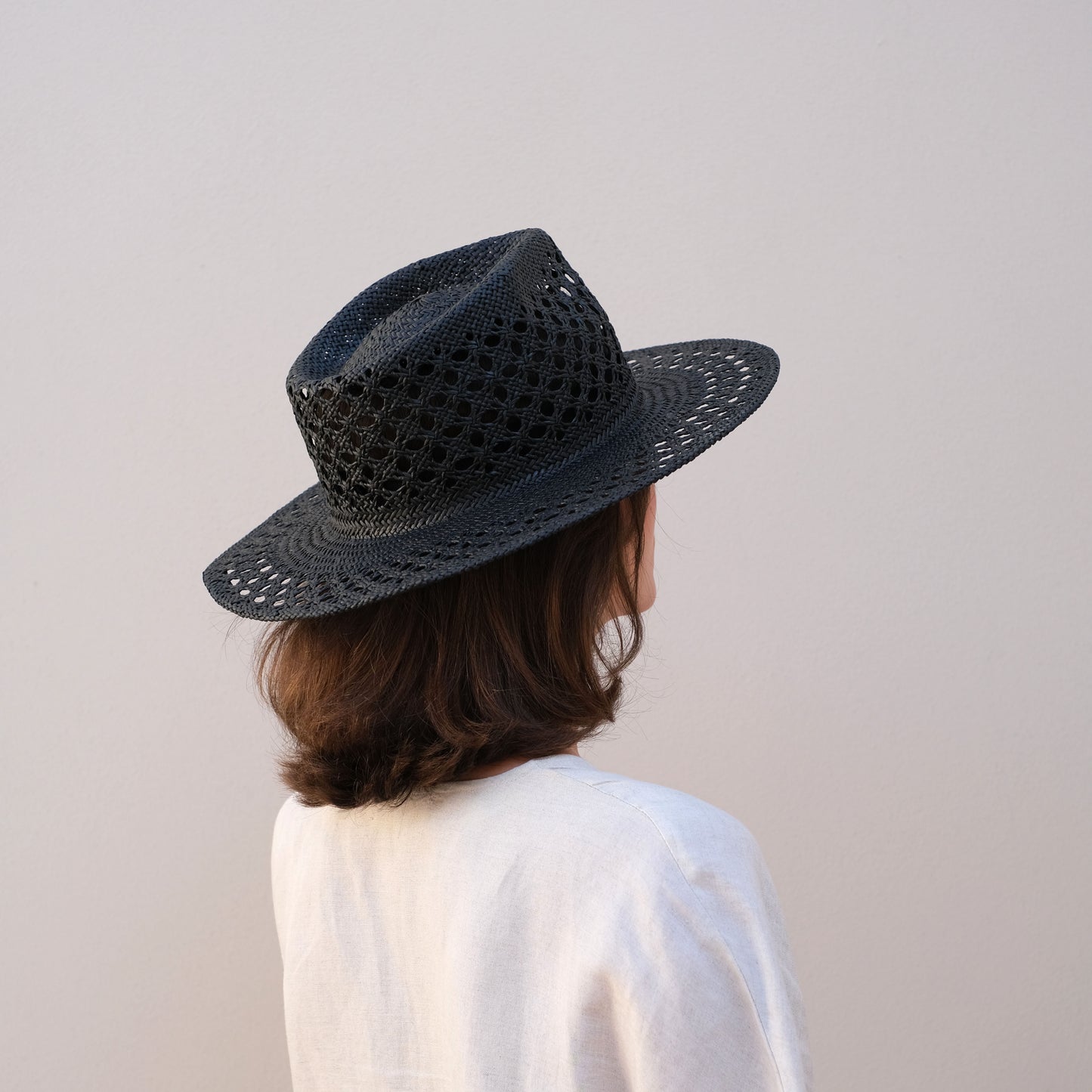 ATOM paper buc black