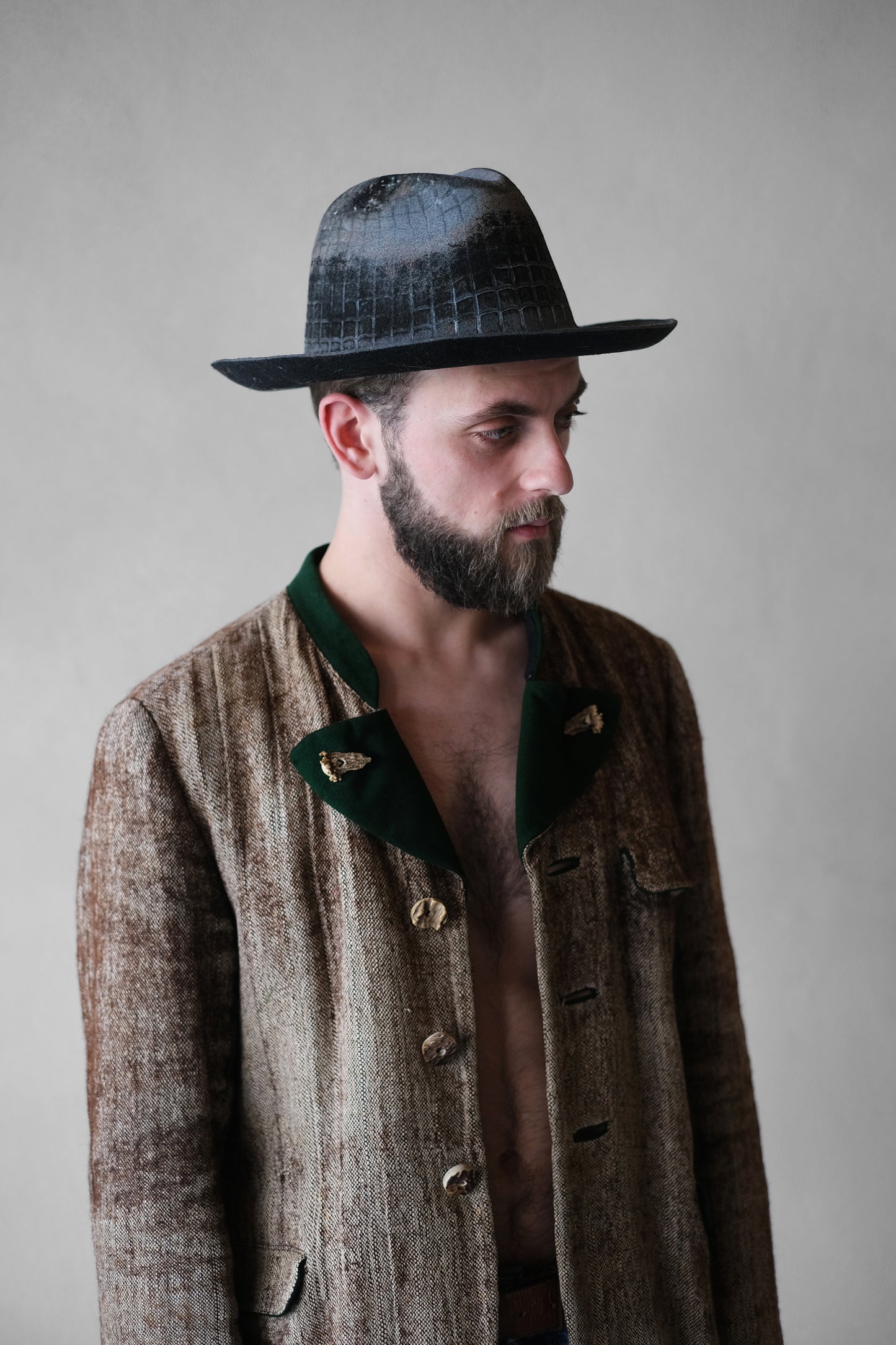 THE PRISONER IN CHAINS