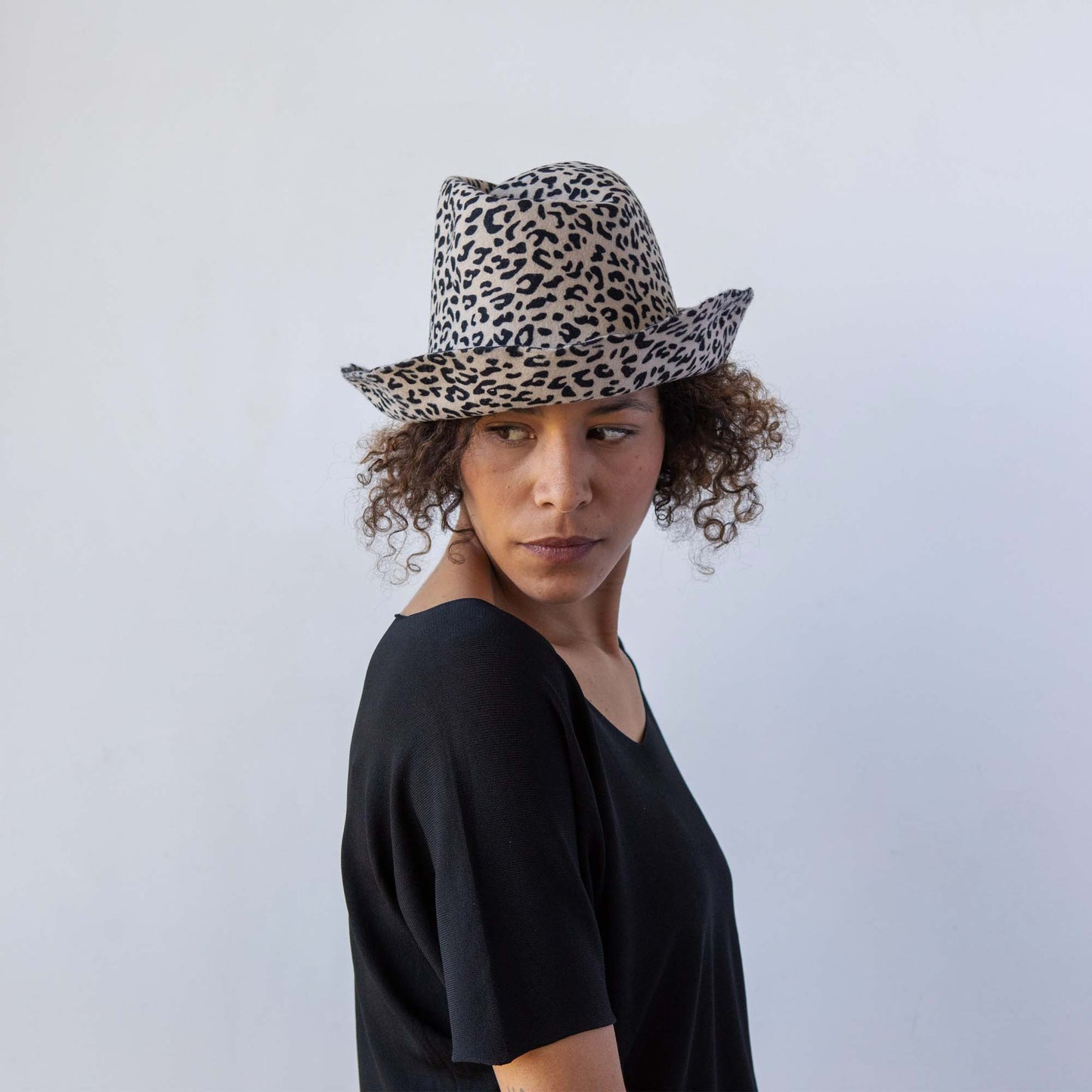 ARTISTA lapin animalier