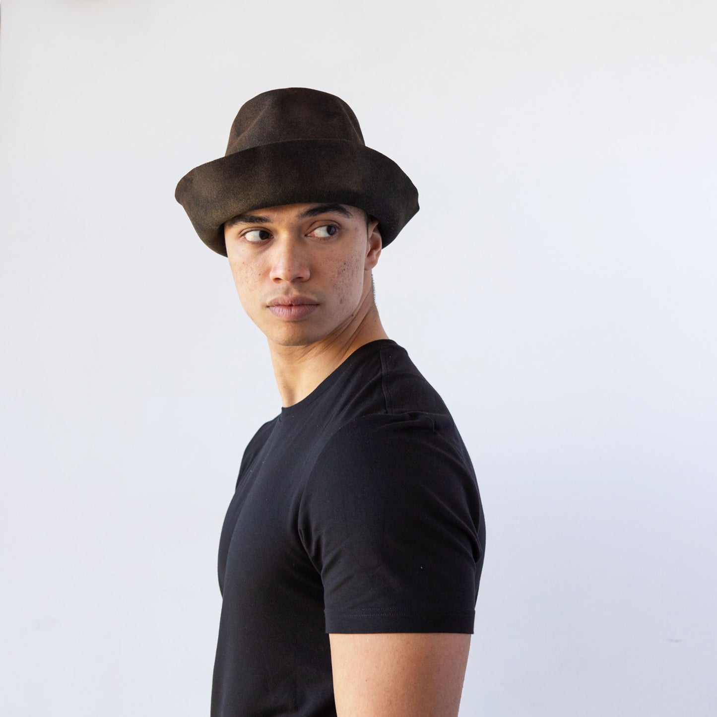 ARTISTA lapin brown gold