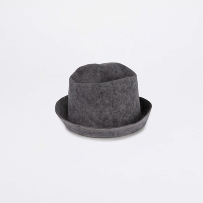 ARTISTA lapin cement hand painted