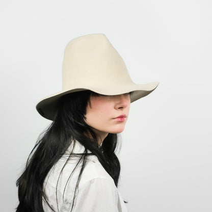 SPAVENTA lapin beige