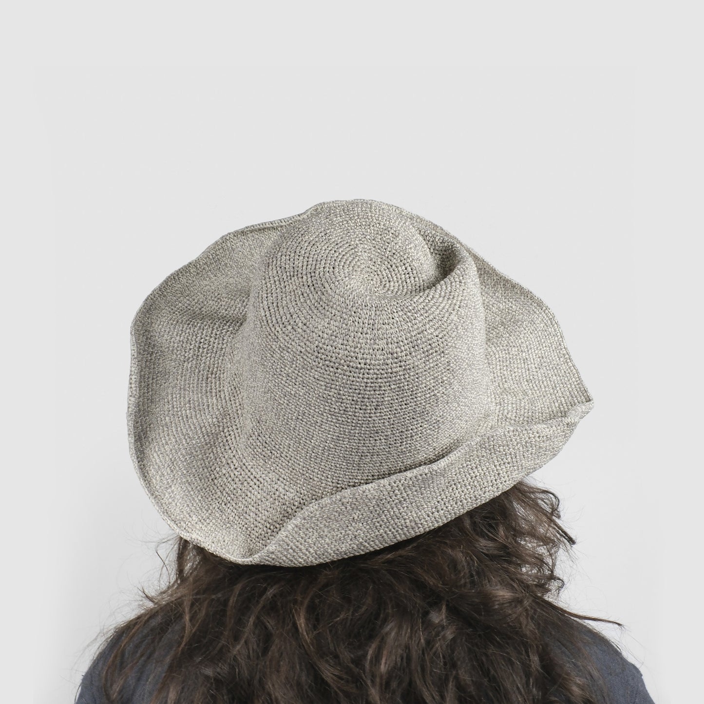 ISLE NEW paper white grey