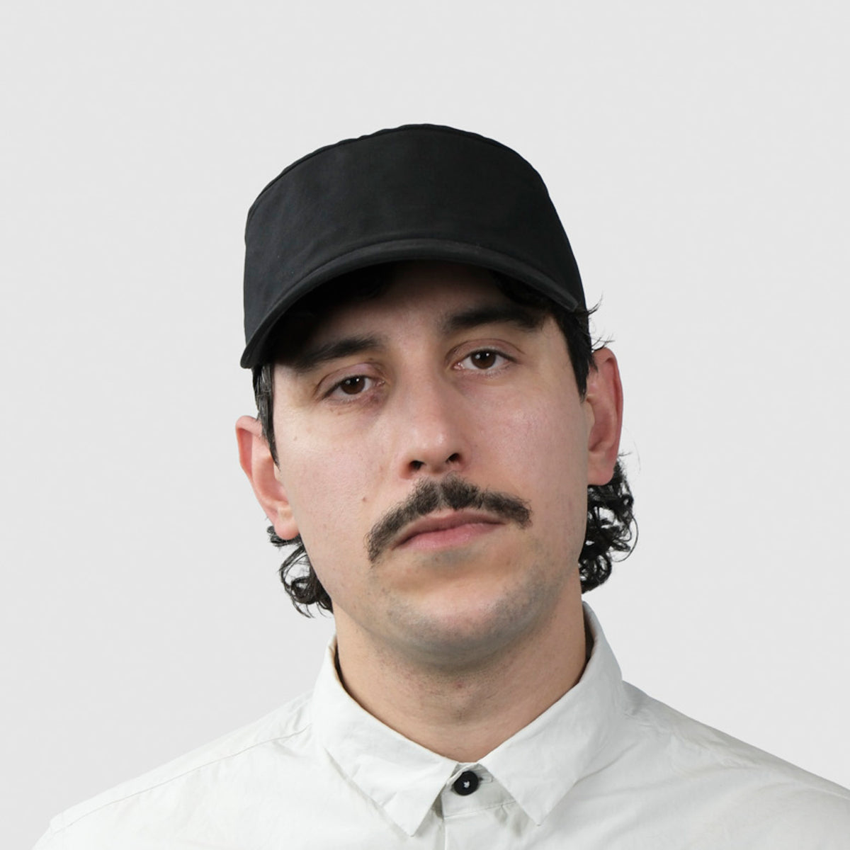 BASIC cera black